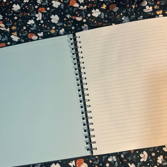 NOTEBOOK - Picture 3 of 3